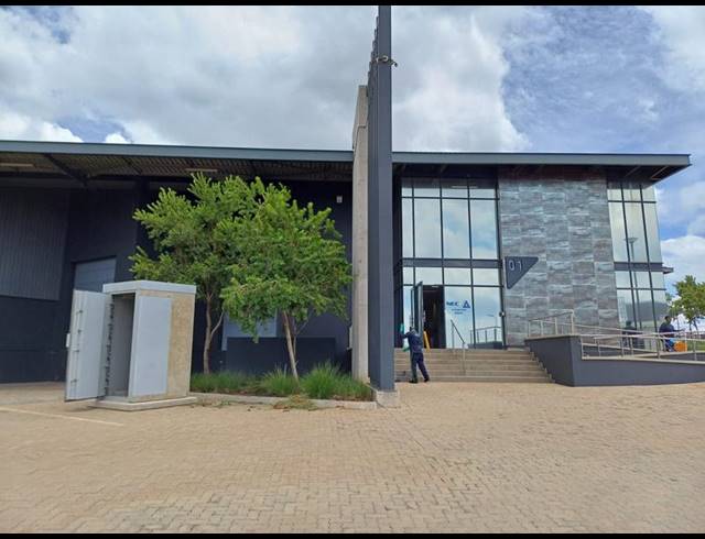 INDUSTRIAL PROPERTY TO RENT IN LOUWLARDIA
